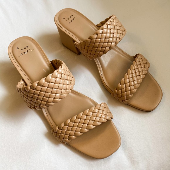 Quilted Padded Beige Block Heel Mules - Picture 6 of 12